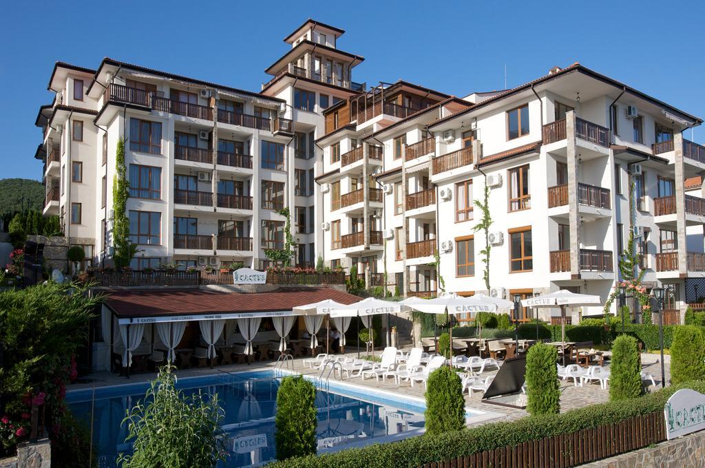 Mars Apartments In Tryavna Beach Complex Sveti Vlas Exterior photo
