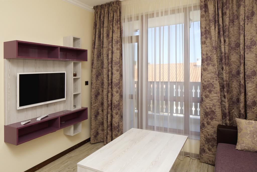 Mars Apartments In Tryavna Beach Complex Sveti Vlas Room photo
